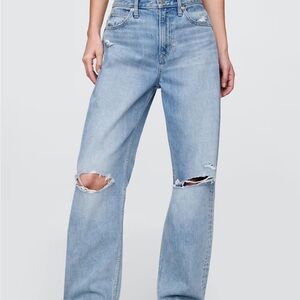 GAP High-Rise Barrel Jean Light Indigo Distressed